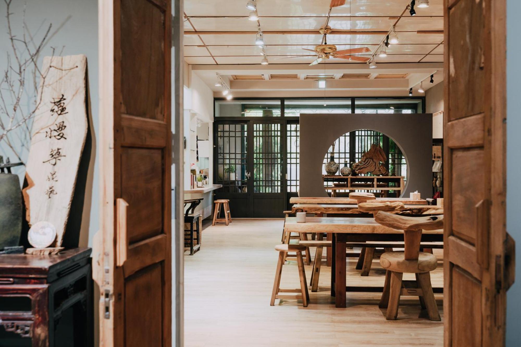 蘊慢築 茶花藝主題民宿 Yun Man Zhu Homestay Gongguan Exterior photo